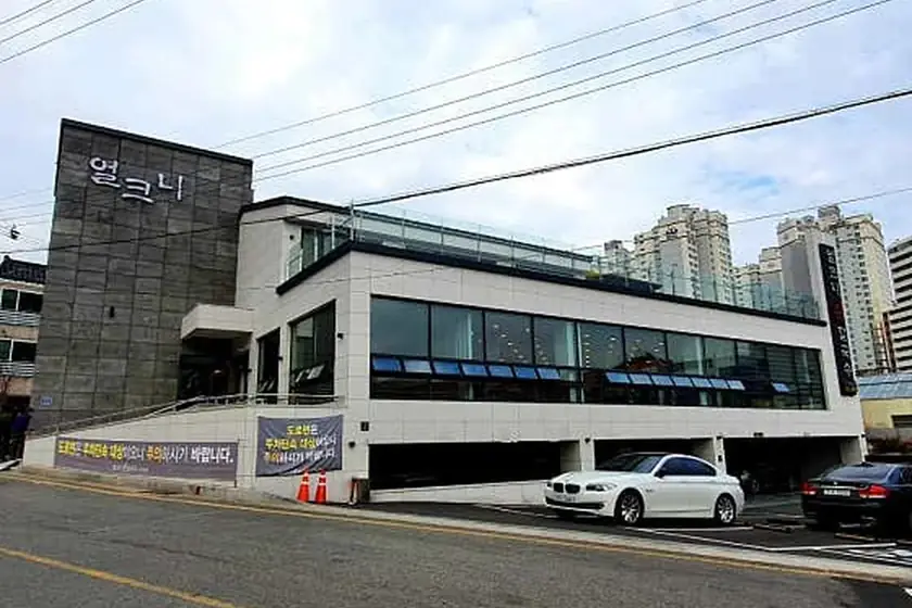 얼크니손칼국수 대표 메뉴 이미지