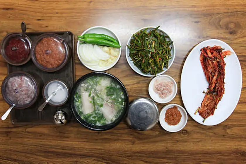 본전돼지국밥 대표 메뉴 이미지
