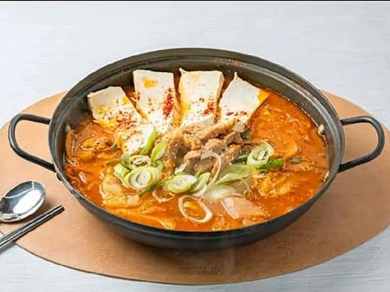 전가네 통돼지볶음 대표 메뉴 이미지