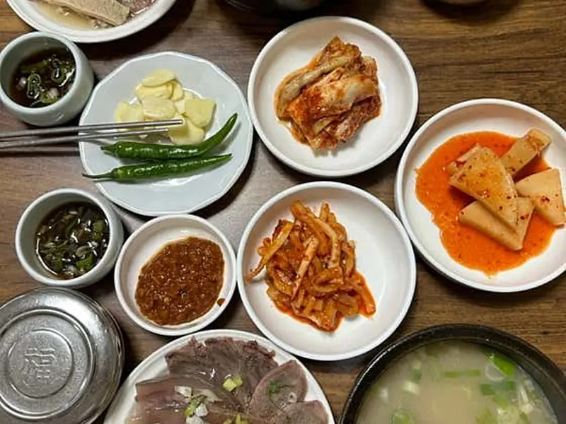중앙곰탕 대표 메뉴 이미지