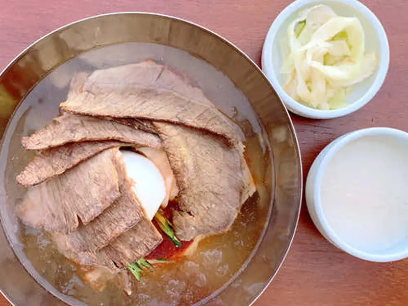 동면식밀면 대표 메뉴 이미지